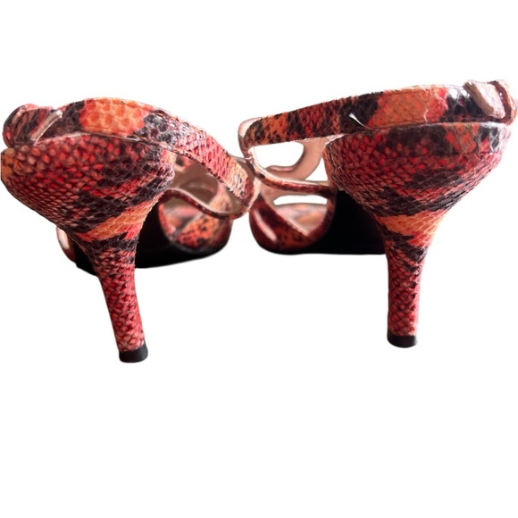 Stuart Weitzman Orange Snakeskin Strappy Kitten Heel Sandals Size 7 Open Toe - Picture 5 of 6